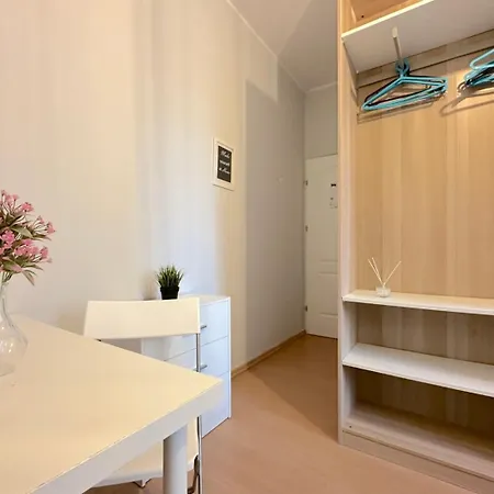 Butterfly - 15 Minutes To Old Town & Sea גדנסק